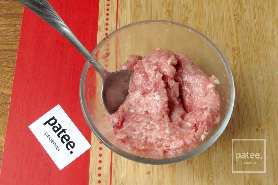 Суп с зелёной гречкой, помидорами и фрикадельками из крольчатины - Шаг 7