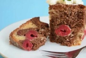 Вишнёво-шоколадный пирог.