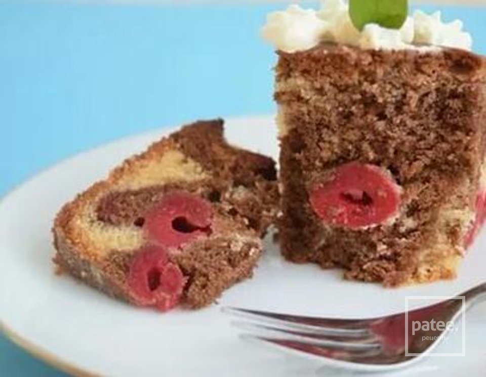 Вишнёво-шоколадный пирог. - Шаг 1