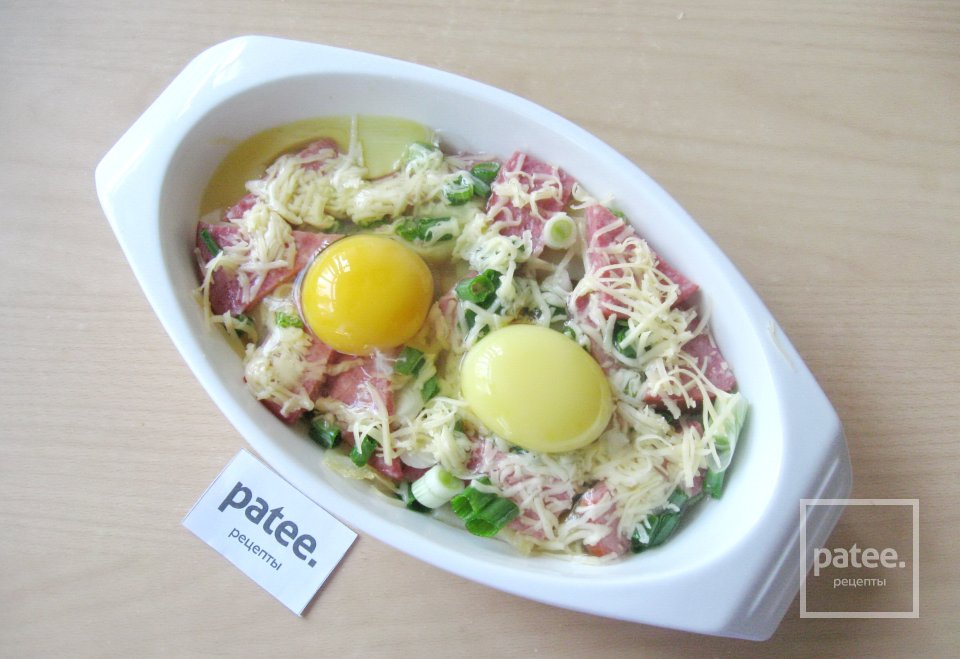 Картофель с салями и яйцами - Шаг 8