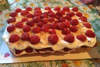 Бисквитный торт