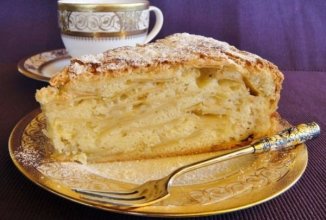 Яблочный пирог "Шарлатанка".