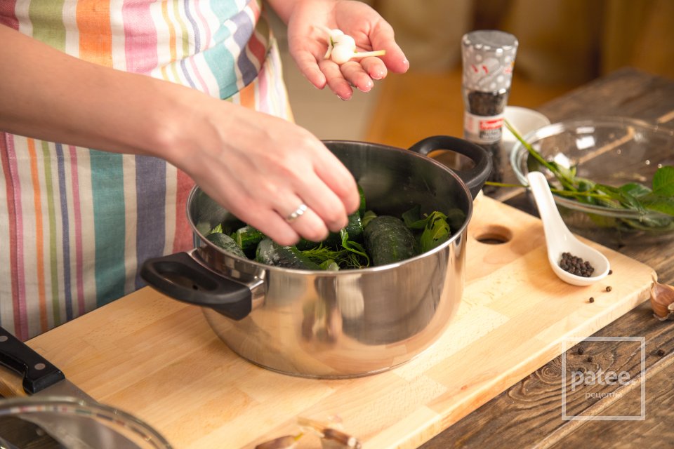 Малосольные огурцы - Шаг 10