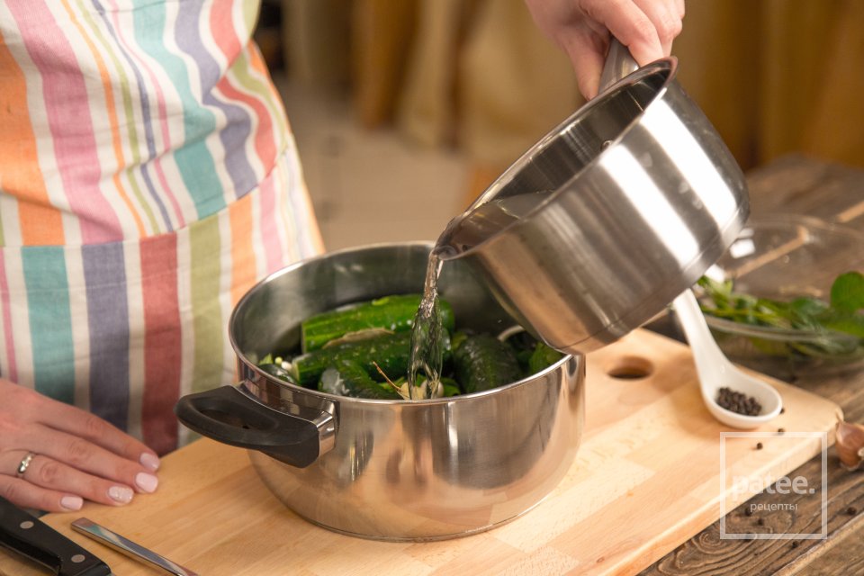 Малосольные огурцы - Шаг 15