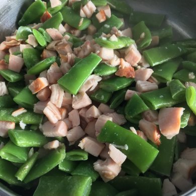 Фарфалле с копченой курицей и овощами - Шаг 3