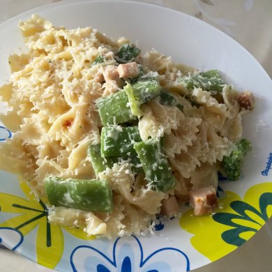 Фарфалле с копченой курицей и овощами - Шаг 6