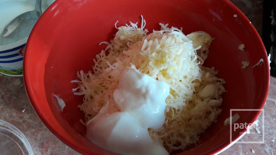 Кабачковы оладушки с сырной начинкой - Шаг 4