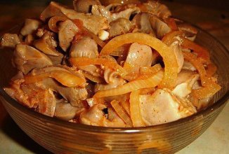 Куриные желудки по-корейски.