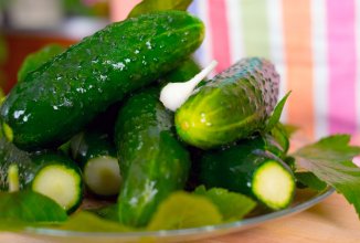 Малосольные огурцы