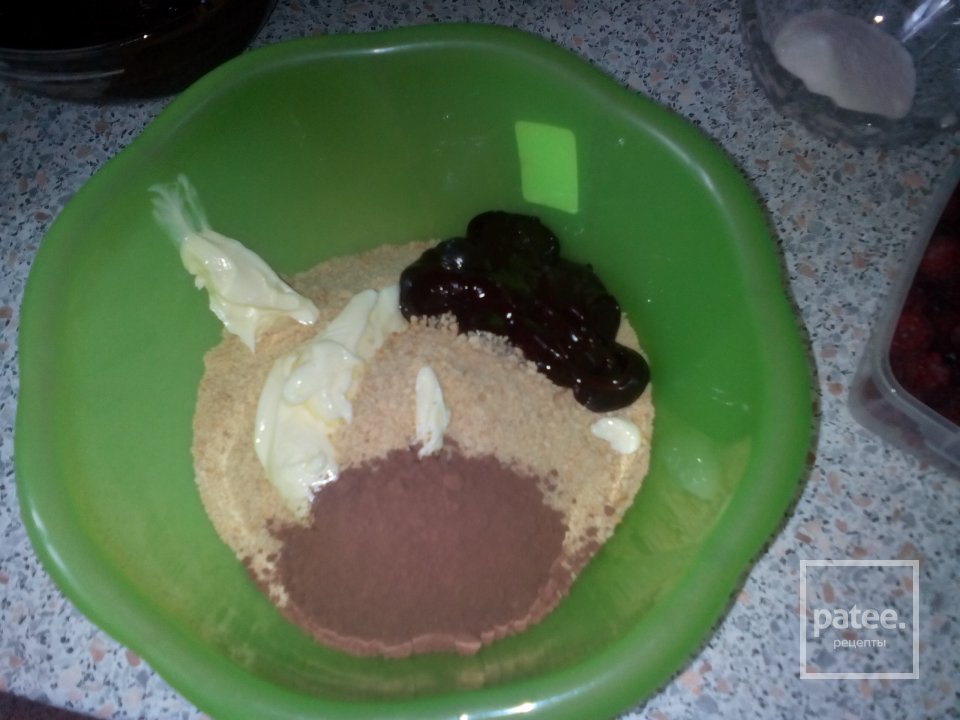 шоколадный пирог с малиной - Шаг 4