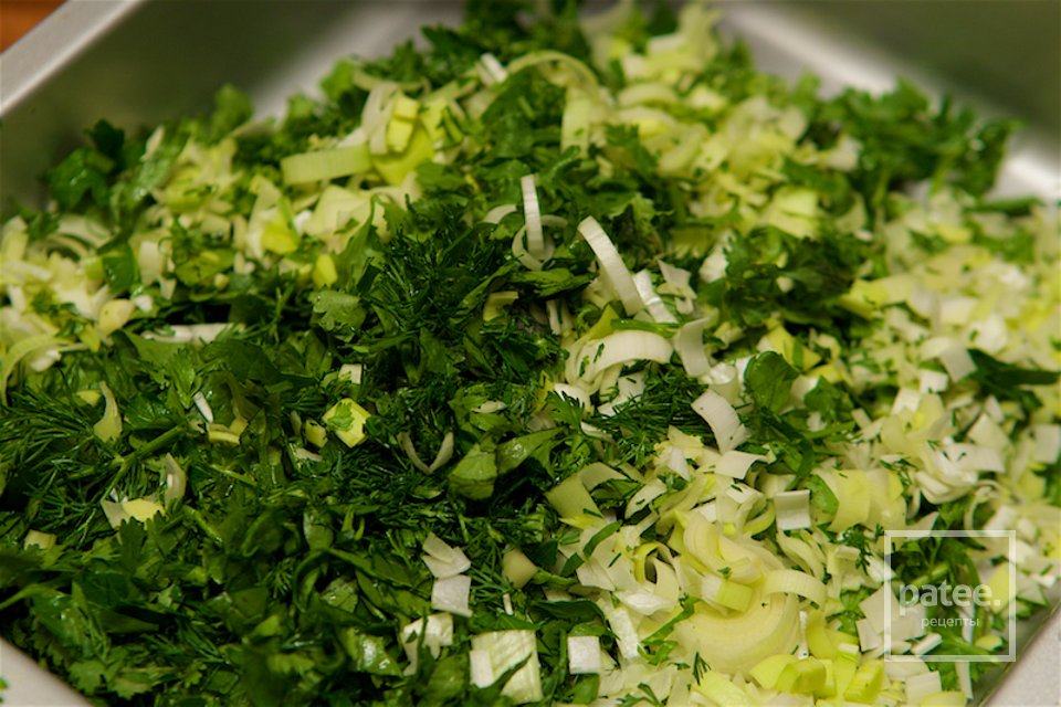 БОГАТАЯ ОКРОШКА ИЗ ЗЕЛЁНЫХ РАЗНОСТЕЙ С ТЕЛЯЧЬИМИ ЯЗЫКАМИ - Шаг 14