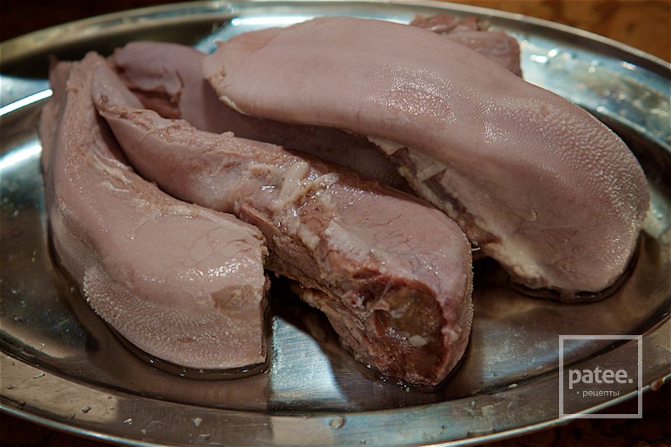 БОГАТАЯ ОКРОШКА ИЗ ЗЕЛЁНЫХ РАЗНОСТЕЙ С ТЕЛЯЧЬИМИ ЯЗЫКАМИ - Шаг 20