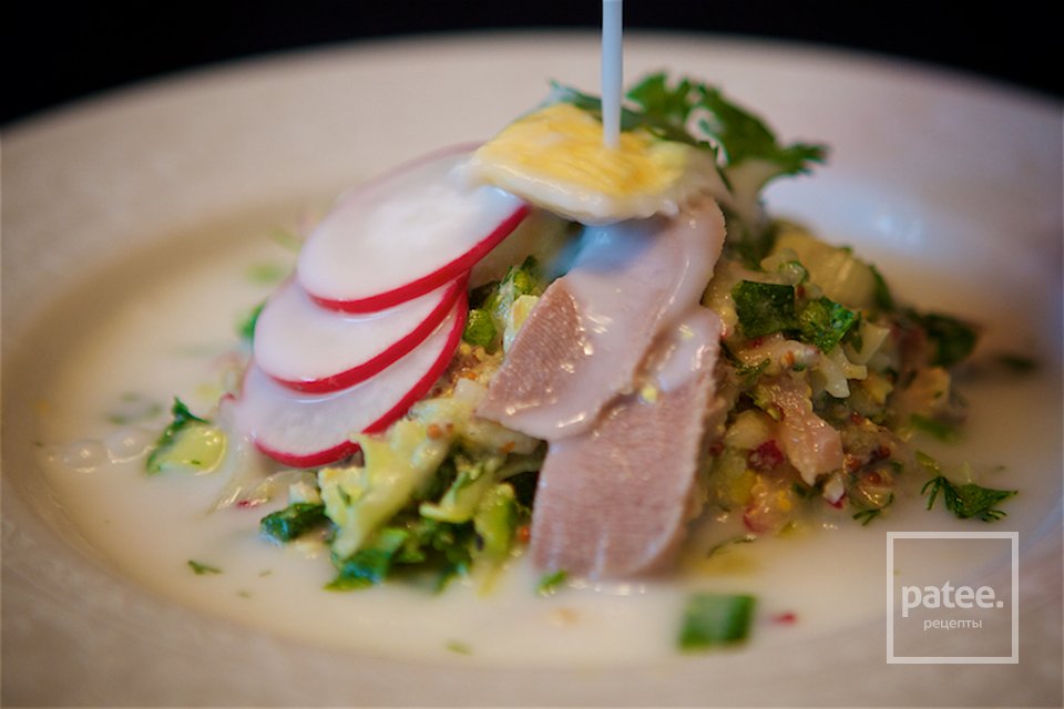 БОГАТАЯ ОКРОШКА ИЗ ЗЕЛЁНЫХ РАЗНОСТЕЙ С ТЕЛЯЧЬИМИ ЯЗЫКАМИ - Шаг 24