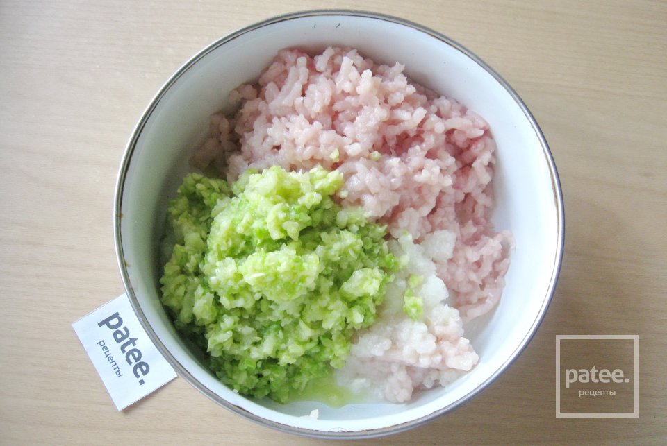 Нежная запеканка из кабачков и куриного филе - Шаг 4