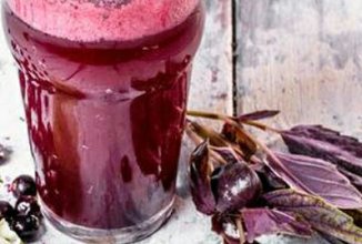 ЛИМОНАД ИЗ СМОРОДИНЫ И КРАСНОГО БАЗИЛИКА