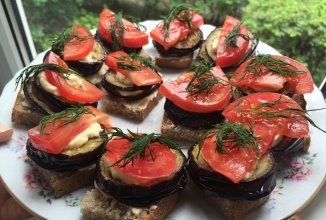 Бутербродики с баклажанами