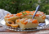 Манник с абрикосами