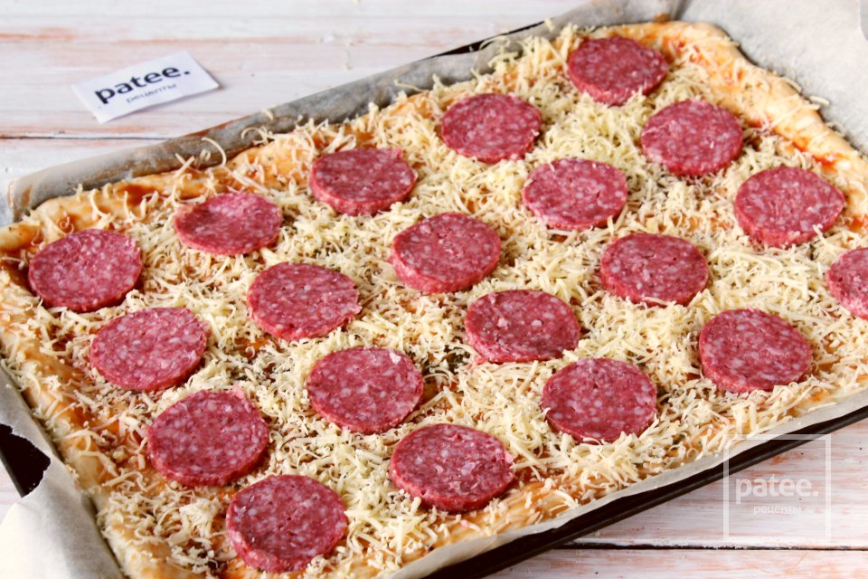 Пицца с салями по-домашнему - Шаг 12