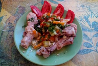 Куриные голени, запечённые с овощами в сливках