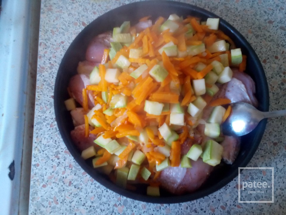 Куриные голени, запечённые с овощами в сливках - Шаг 5