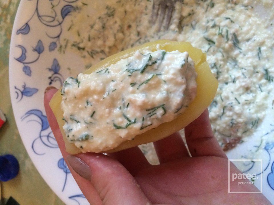 Запечённый картофель с творогом и сыром. - Шаг 5