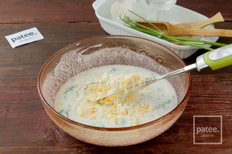 Оладьи с вареным яйцом и зеленью - Шаг 7