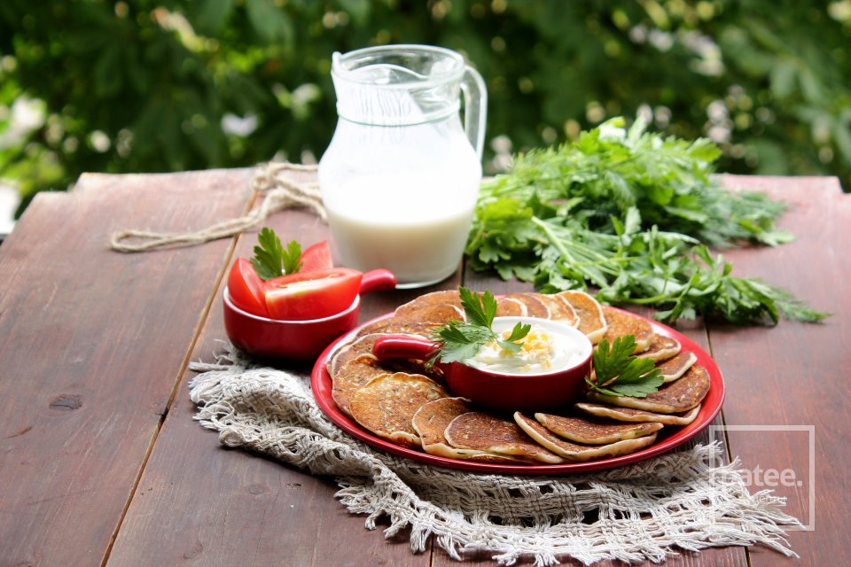 Оладьи с вареным яйцом и зеленью - Шаг 13