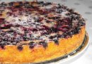 Пирог с чёрной смородиной.