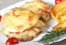 Мясо по-французски с помидорами