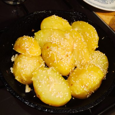 Молодой картофель с чесноком на гарнир - Шаг 1