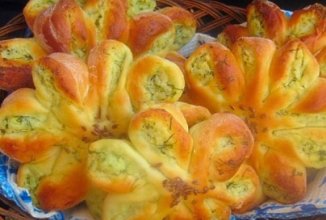 Пирожки картофельные " цветы"