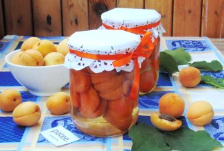 Абрикосы в сиропе