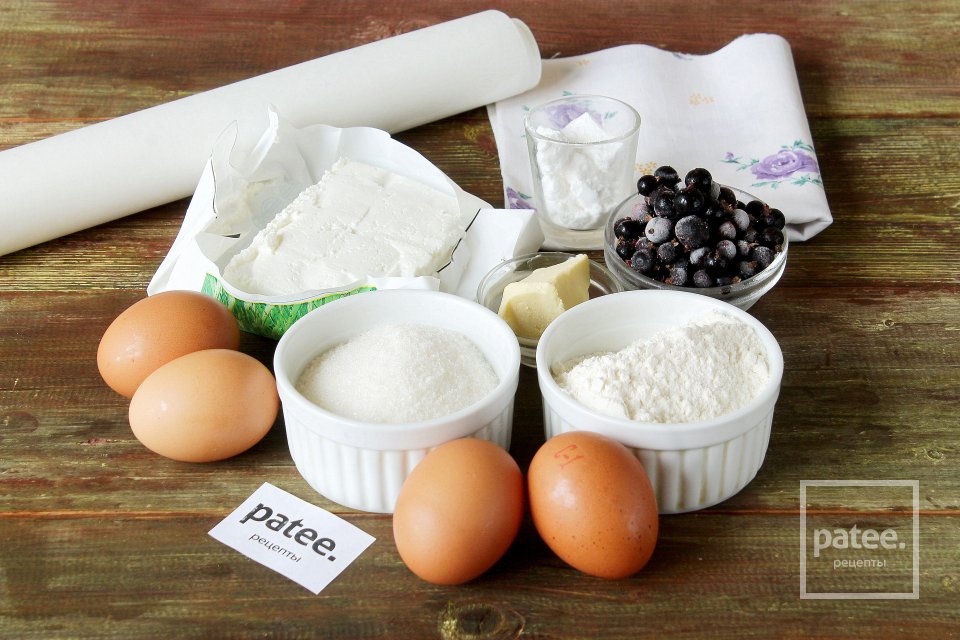 Бисквитный рулет с творогом - Шаг 1