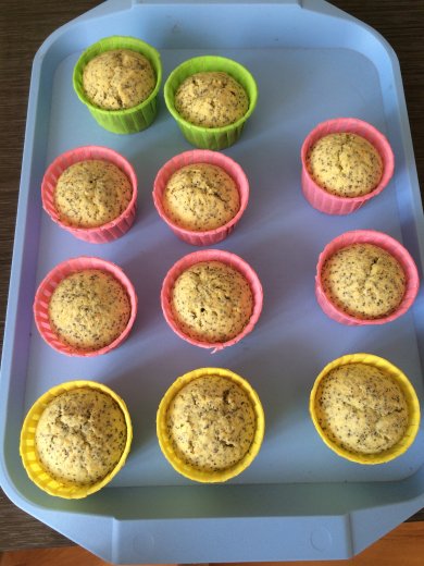 Апельсиновые капкейки с маком - Шаг 11