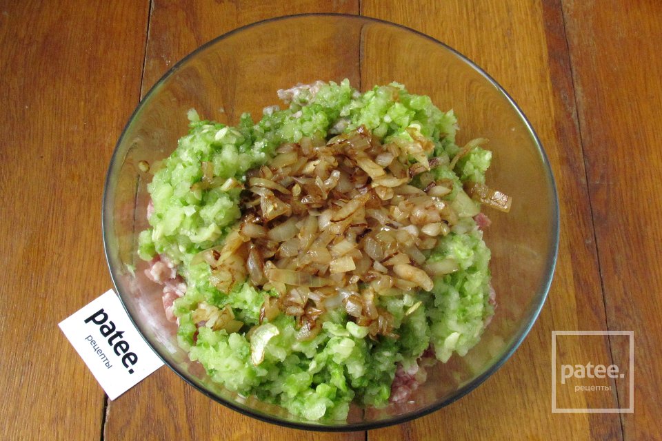 Котлеты с кабачком и овсяными хлопьями - Шаг 7