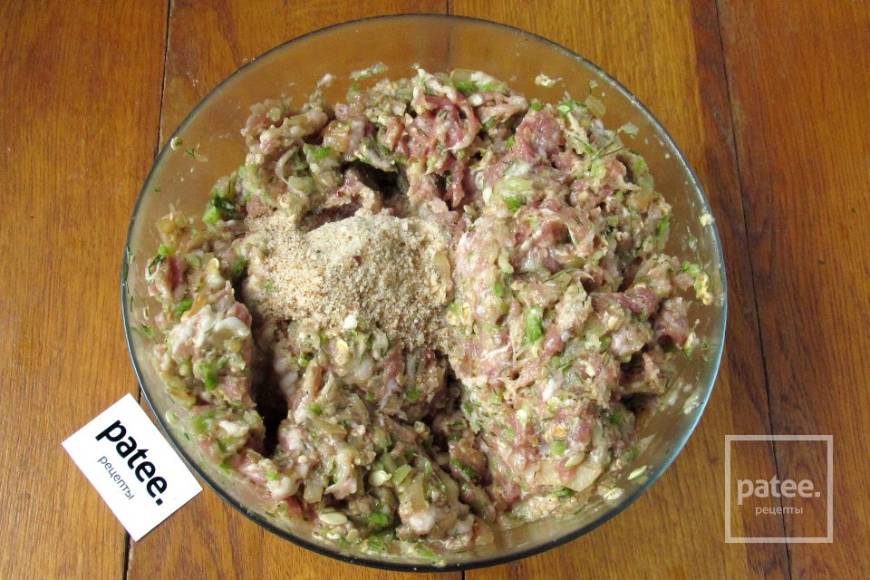 Котлеты с кабачком и овсяными хлопьями - Шаг 12