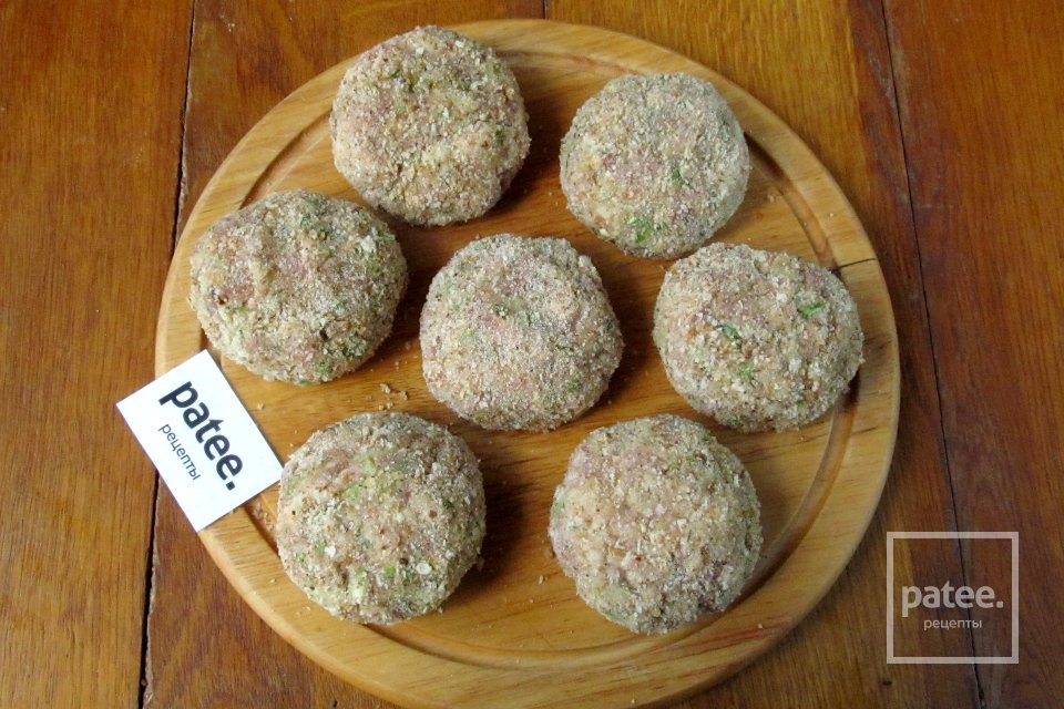 Котлеты с кабачком и овсяными хлопьями - Шаг 15