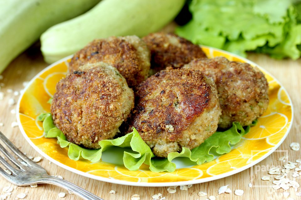 Котлеты с кабачком и овсяными хлопьями - Шаг 19