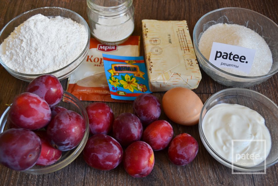 Песочный пирог со сливами - Шаг 1