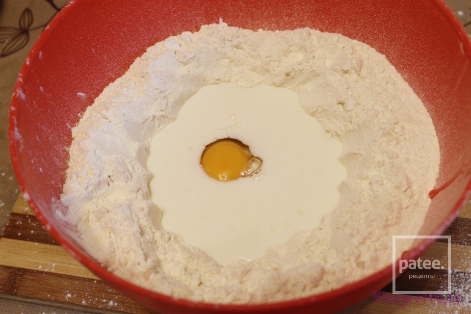 Kynuté borůvkové knedlíky/ Черничные кнедлики из дрожжевого теста - Шаг 2