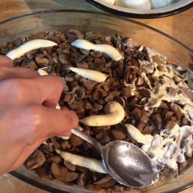 Салат "Грибная полянка" - Шаг 9