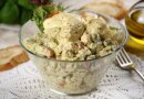 Салат "Столичный" с колбасой и свежими огурцами