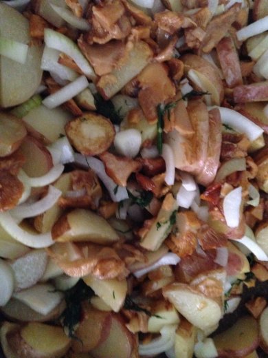 Картошечка с лисичками - Шаг 1