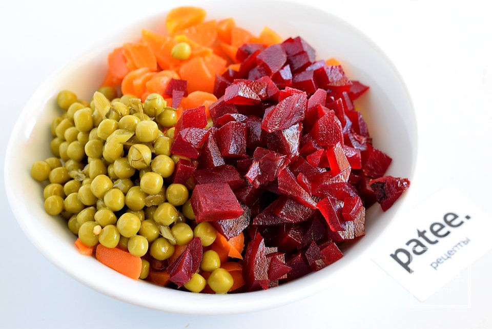 Острый салат со свеклой - Шаг 8