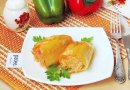 Перец, фаршированный курицей и капустой