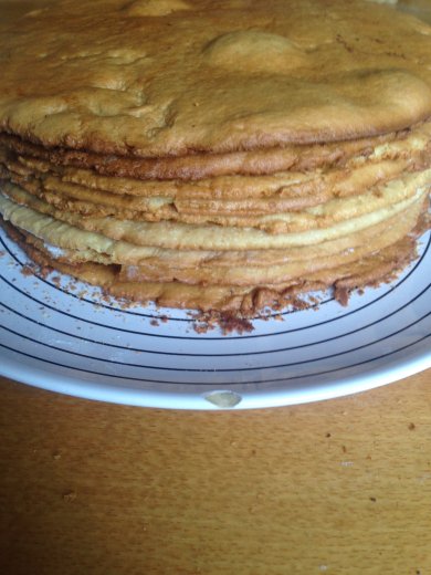 Медовый торт по рецепту Бабушки👌🏻😍☺️😇🎂 - Шаг 5