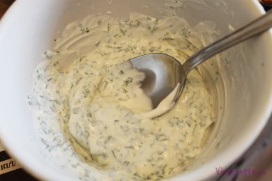 Tomaat met grijze garnaal/ Помидоры, фаршированные креветками - приготовление