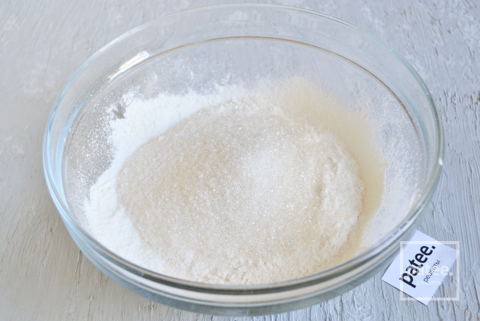 Пирог с черникой и творогом - Шаг 3