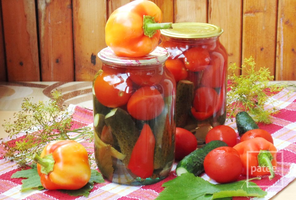 Маринованные огурцы с помидорами "Ассорти" - Шаг 12