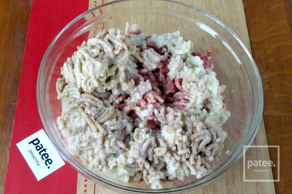 Котлеты из куриной грудки и говядины - Шаг 5